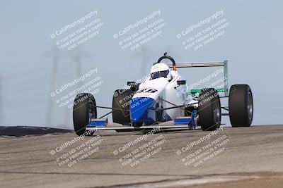 media/Oct-26-2025-CalClub SCCA (Sun) [[8ce1e69566]]/Group 3/Grapevine/